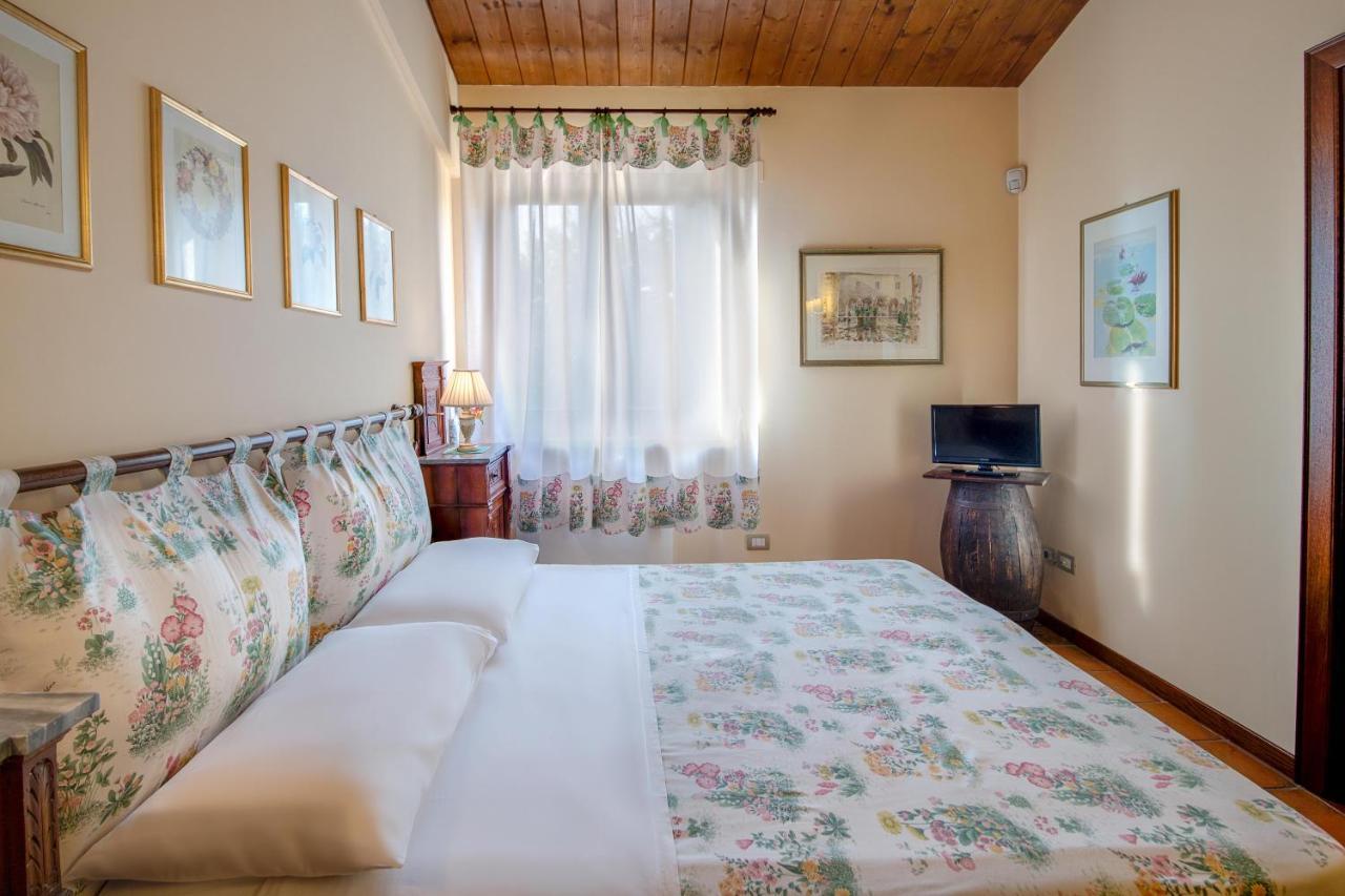 Agriturismo Le Castella Bed and Breakfast Potenza Picena Exterior foto